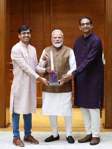 Narendra modi with Skyroot founders